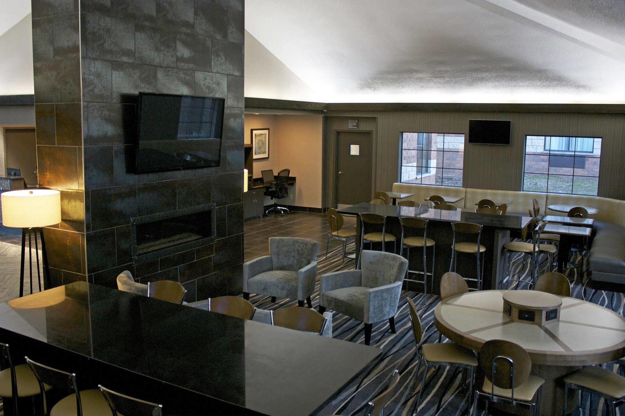 Super 8 By Wyndham Copley Akron Экстерьер фото